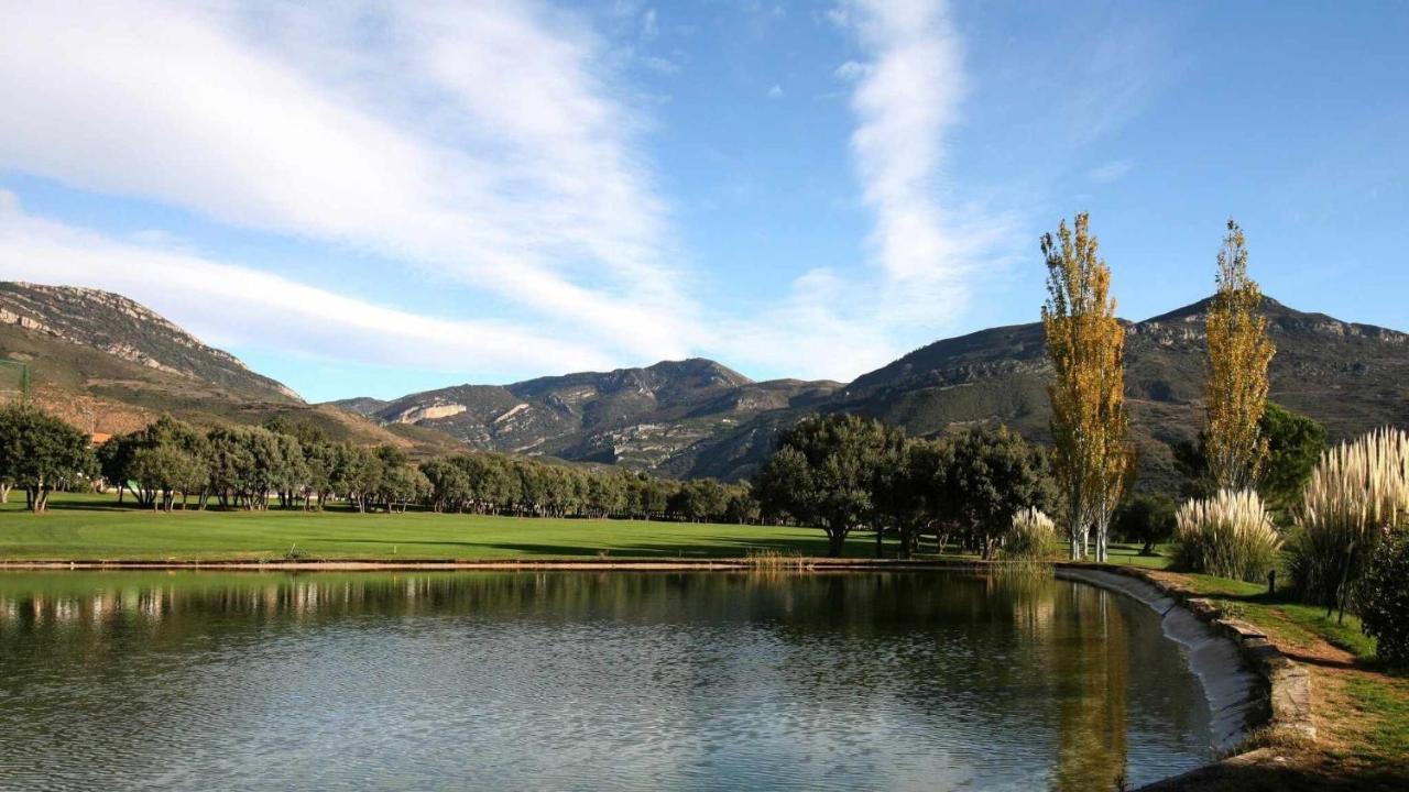 Villa Guara Golf Y Pool Comotucasa Nueno Bagian luar foto