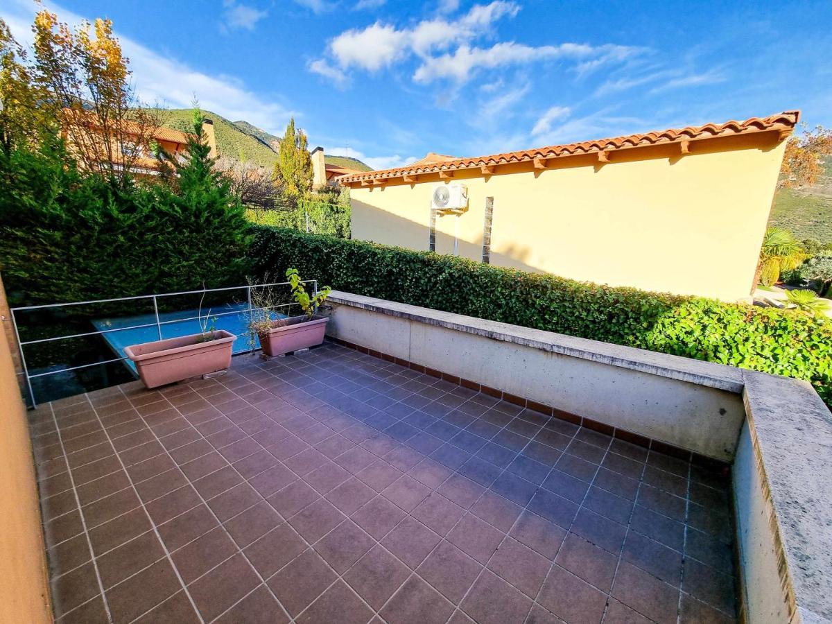 Villa Guara Golf Y Pool Comotucasa Nueno Bagian luar foto