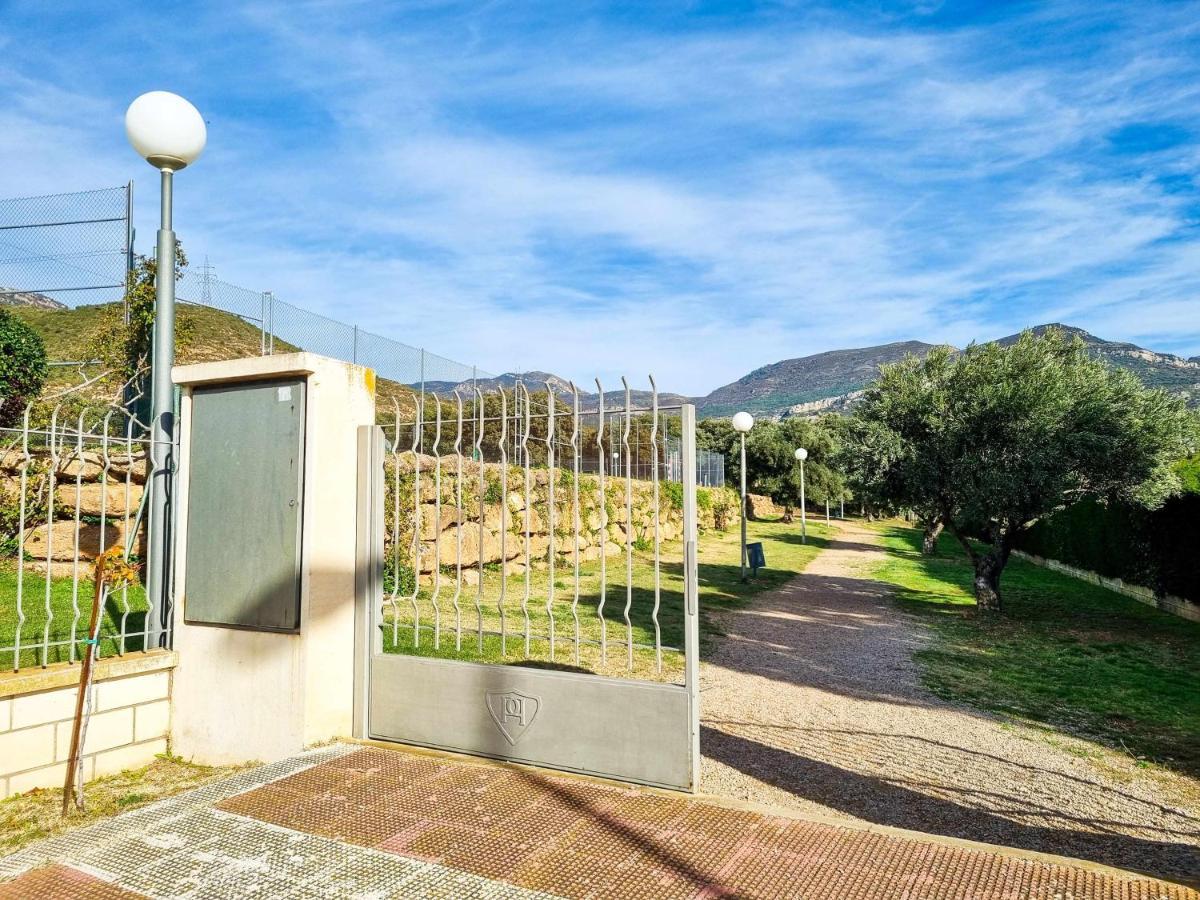 Villa Guara Golf Y Pool Comotucasa Nueno Bagian luar foto